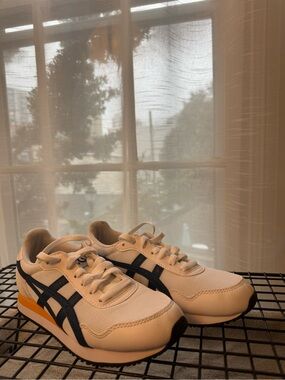 Asics White Sneakers with Navy Stripes and Yellow Detail